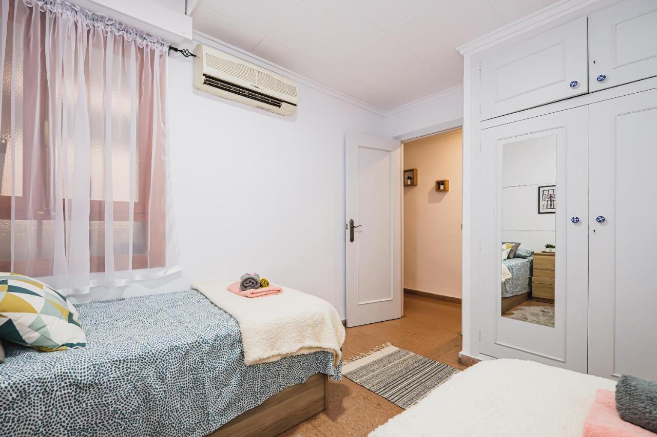 Апартаменти Apartament Alexandro'S Торрев'єха Екстер'єр фото