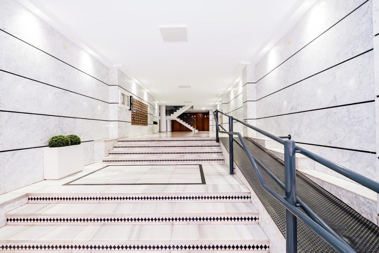 Апартаменти Apartament Alexandro'S Торрев'єха Екстер'єр фото