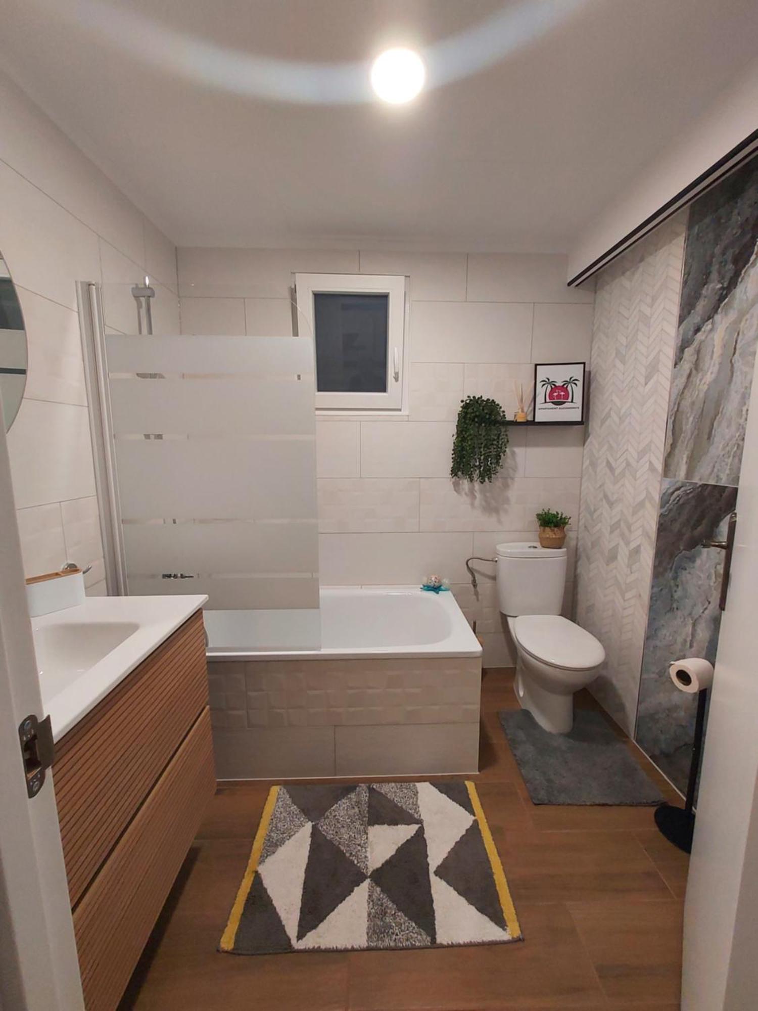 Апартаменти Apartament Alexandro'S Торрев'єха Екстер'єр фото